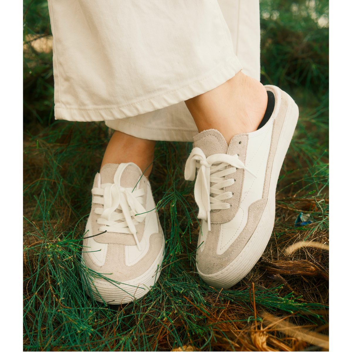 DC37 LAZY MULE - OFF WHITE